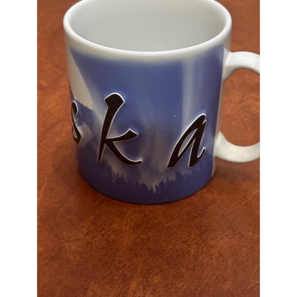 Alaska Coffee Mug 11 Oz Homeware The Last Frontier Blue & White Design Made In T - Picture 4 of 9